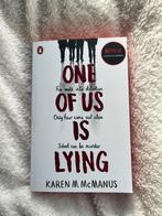 Karen M. McManus - One of us is lying, Boeken, Ophalen of Verzenden, Nieuw, Karen M. McManus, Fictie