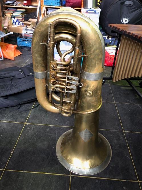 Bastuba CC, Muziek en Instrumenten, Blaasinstrumenten | Tuba's, Gebruikt, C-tuba, Met koffer of draagtas, Ophalen