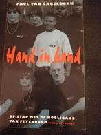 P. van Gageldonk - Hand in hand, Boeken, Ophalen of Verzenden, Zo goed als nieuw, P. van Gageldonk