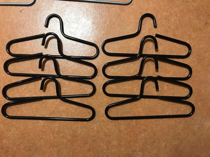 8 Zwarte Metalen Kledinghangers, Kleding | Dames, Kledinghangers, Gebruikt, Metaal, Volwassenen, Ophalen