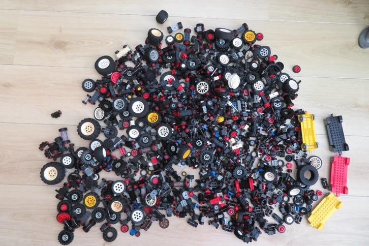 Enorm grote partij Lego banden, ramen/deuren, auto's etc., Kinderen en Baby's, Speelgoed | Duplo en Lego, Gebruikt, Lego, Losse stenen