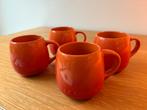 Le creuset, mokken 4 stuks, Ophalen of Verzenden, Zo goed als nieuw, Overige stijlen, Kop(pen) en/of Schotel(s)