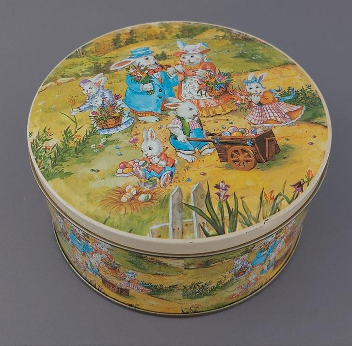 Rond blik haasjes  / Beatrix Potter stijl VINTAGE, Verzamelen, Blikken, Gebruikt, Overige, Ophalen of Verzenden