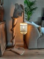 Landelijke staande vloerlamp van drijfhout, Huis en Inrichting, Lampen | Vloerlampen, Nieuw, 100 tot 150 cm, Ophalen of Verzenden