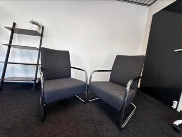 Fauteuils - Grijs- comfortabel en degelijke kwaliteit beschikbaar voor biedingen