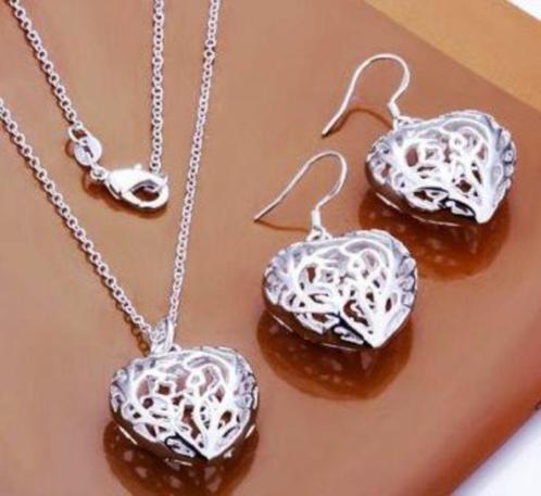 Hartjes ketting en oorbellen van zilver, Sieraden, Tassen en Uiterlijk, Kettingen, Nieuw, Zilver, Zilver, Ophalen of Verzenden