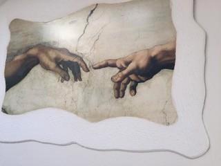 Michelangelo Gods vinger repro op gipsen plaat, Huis en Inrichting, Woonaccessoires | Wanddecoraties, Gebruikt, Ophalen of Verzenden