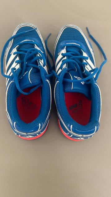 Hockeyschoenen beschikbaar voor biedingen