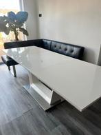 Moderne witte eettafel met bank van het merk Novel., Huis en Inrichting, Tafels | Eettafels, Ophalen, 100 tot 150 cm, Zo goed als nieuw