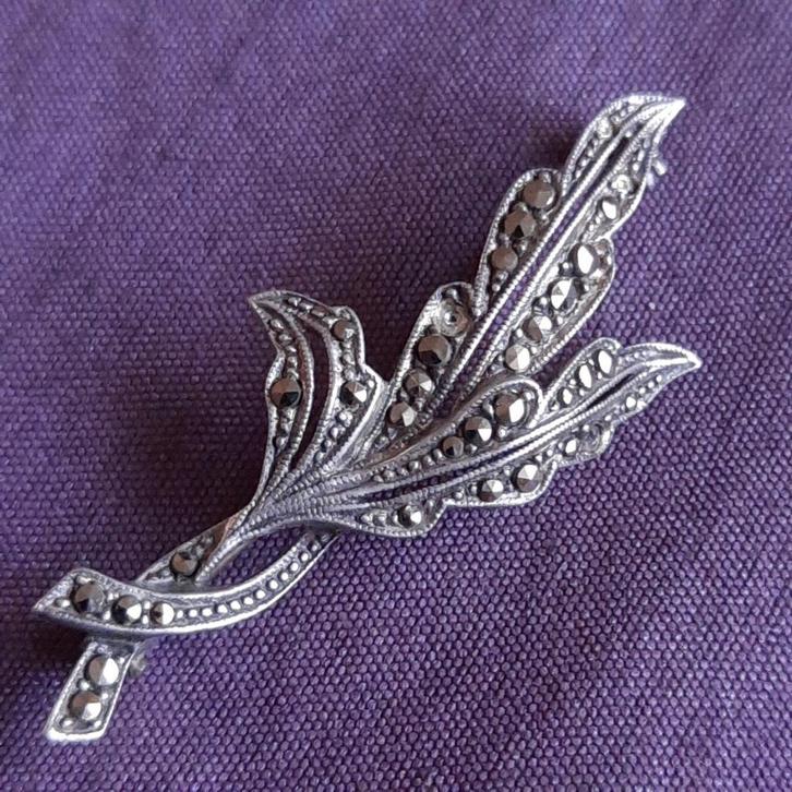 Zilveren Broche met Markasietjes, Sieraden, Tassen en Uiterlijk, Broches, Gebruikt, Zilver, Zilver, Verzenden