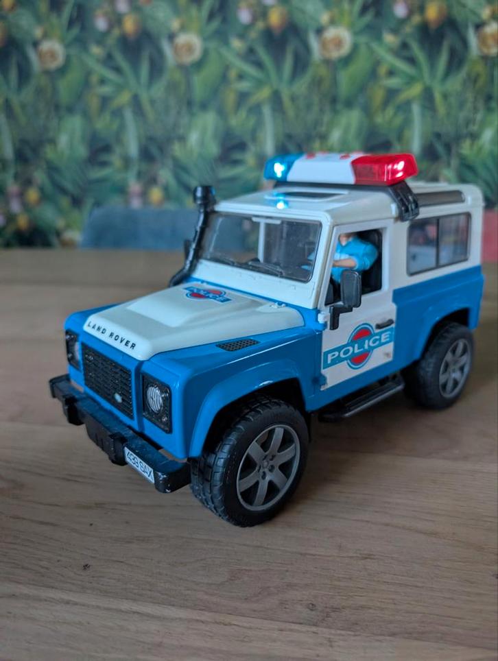 Bruder Politieauto Land Rover, Kinderen en Baby's, Speelgoed | Speelgoedvoertuigen, Gebruikt, Ophalen of Verzenden