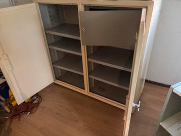 Stalen archiefkast Escoliet beschikbaar voor biedingen