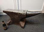 Aambeeld +/- 200kg uit 1898 van P. Smit echt een beul, Antiek en Kunst, Ophalen