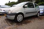 Renault Twingo 1.2-16V Privilège airco trekhaak apk 18-9-20, Voorwielaandrijving, Metallic lak, 4 cilinders, 4 stoelen