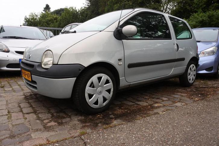 Renault Twingo 1.2-16V Privilège airco trekhaak apk 18-9-20, Auto's, Renault, Te koop, Twingo, Airbags, Airconditioning, Centrale vergrendeling