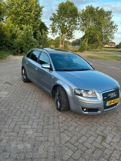 Audi A3 2.0 Sportback 110KW AUT 2005 Grijs, Auto's, Audi, Particulier, A3, Airbags, Airconditioning, Alarm, Centrale vergrendeling