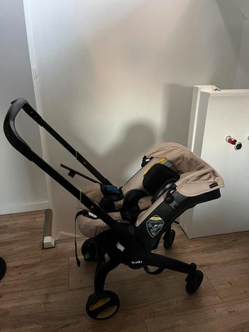 Walky 2-in-1 autostoel en kinderwagen beschikbaar voor biedingen