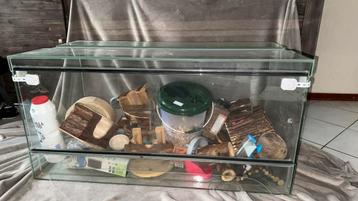  Ruime hamsterkooi + veel extra’s!  beschikbaar voor biedingen