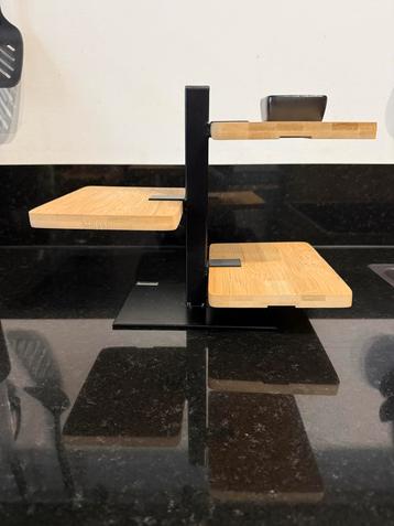 Stijlvol moderne etagère voor keuken beschikbaar voor biedingen
