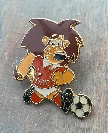 Pin KNVB beschikbaar voor biedingen