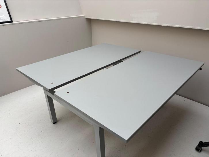 Dubbel Bureau + 2 Bureaustoelen, Huis en Inrichting, Bureaus, Zo goed als nieuw, Bureau, In hoogte verstelbaar, Ophalen