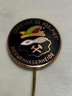 Emaille Speld Carnavals Ver. De Koelpiet Nieuwenhagerheide, Ophalen of Verzenden, Zo goed als nieuw, Overige onderwerpen, Speldje of Pin
