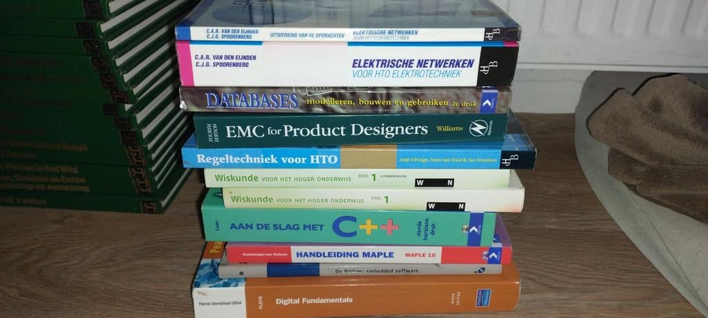 Diverse studieboeken informatica, Boeken, Gelezen, Diverse, Beta, HBO
