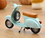 Vespa 50 N 1969 Licht Blauw schaal 1:18 NOREV REF. 182081, Verzenden, Nieuw, Motor, Norev