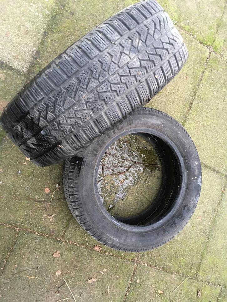 2 winterbanden 205/55R16, Auto diversen, Sneeuwkettingen, Zo goed als nieuw, Ophalen