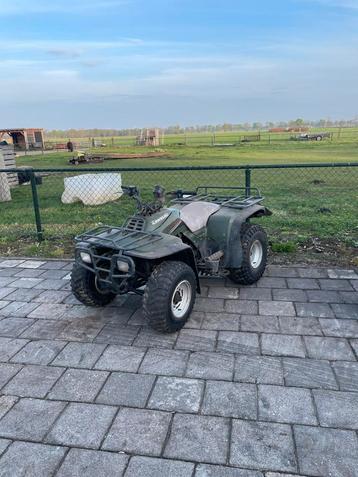 Kawasaki klf 300 cc en suzuki quadrunner 300cc quads te koop beschikbaar voor biedingen