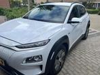 Hyundai Kona EV Comfort 64 kWh | VAN 1e EIGENAAR | CARPLAY |, Stof, Gebruikt, 174 min, Wit