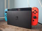 Te Koop Nintendo Switch Oled Rood / Blauw + Accessoires, Ophalen, Online, Gebruikt, Overige genres