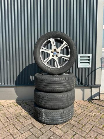 Originele Volvo XC60 Zomerset beschikbaar voor biedingen