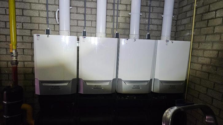 Remeha quinta ace 115 c, Doe-het-zelf en Verbouw, Verwarming en Radiatoren, Zo goed als nieuw, Cv-ketel of Combi-ketel, 80 cm of meer