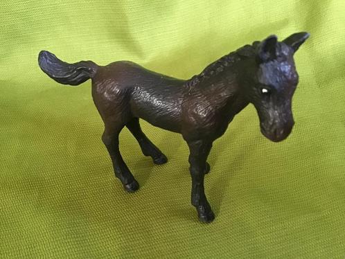 Speelgoed paard hanoveraner veulen van Bullyland, Verzamelen, Dierenverzamelingen, Zo goed als nieuw, Beeldje of Figuurtje, Paard