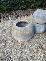 Drie grote grijze betonnen bloempotten, Tuin en Terras, 40 tot 70 cm, Rond, Ophalen of Verzenden, Zo goed als nieuw