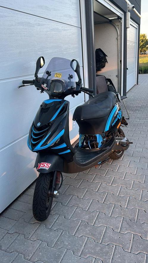 piaggio zip ac, Fietsen en Brommers, Scooters | Piaggio, Zo goed als nieuw, Zip, Ophalen