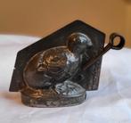 Antieke chocoladevorm: KUIKEN KRUIPT UIT EI, Ophalen of Verzenden