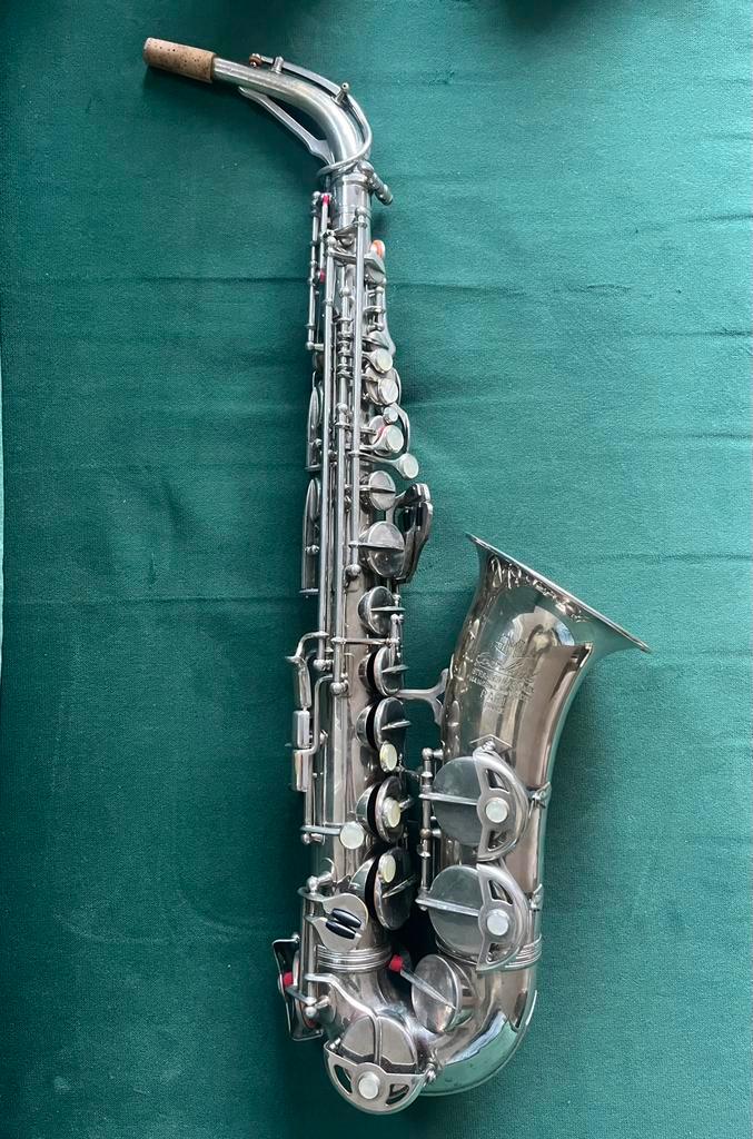 SML Gold Medal 2 altsax, Muziek en Instrumenten, Blaasinstrumenten | Saxofoons, Gebruikt, Alt, Met koffer, Ophalen