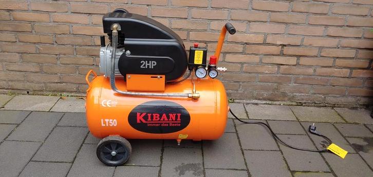 Luchtcompressor met defect 50 liter, Doe-het-zelf en Verbouw, Compressors, Gebruikt, 100 liter of meer, Minder dan 200 liter/min