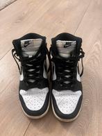 Nike dunk high, Ophalen of Verzenden, Zo goed als nieuw, Schoenen