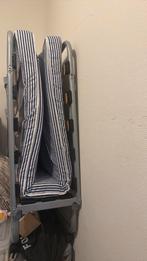 Logeerbed met matras, Huis en Inrichting, Slaapkamer | Bedden, Ophalen, Gebruikt, 90 cm, Eenpersoons