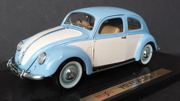 Volkswagen VW Kever 1951 blau weiss 1:18 Maisto Pol, Hobby en Vrije tijd, Modelauto's | 1:18, Nieuw, Auto, Maisto, Verzenden