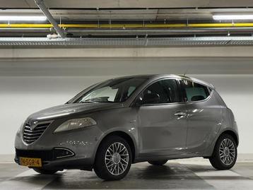 Lancia Ypsilon 0.9 TwinAir - airco - automaat - nap!  beschikbaar voor biedingen