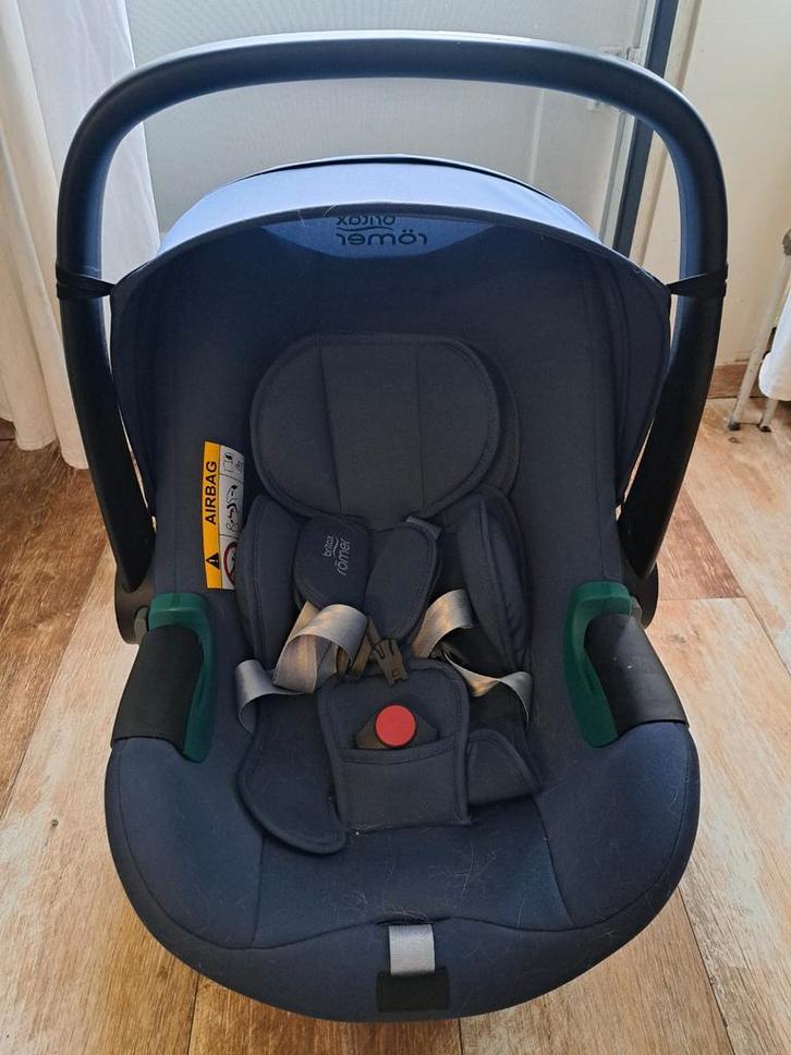 Römer Baby-Safe i-Size Autostoel, Kinderen en Baby's, Autostoeltjes, Nieuw, Romer, 0 t/m 13 kg, Autogordel of Isofix, Zijbescherming