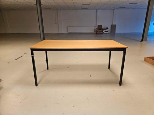 Kantoor bureau tafels hout metaal gebruikt, Huis en Inrichting, Bureaus, Gebruikt, Bureau, Ophalen