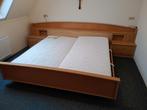 Tweepersoonsbed met hoofdbordverlichting en lattenbodem, Ophalen, Gebruikt, Tweepersoons, Modern