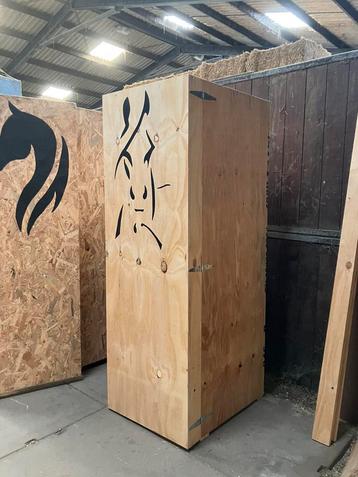 Zadelkasten beschikbaar voor biedingen