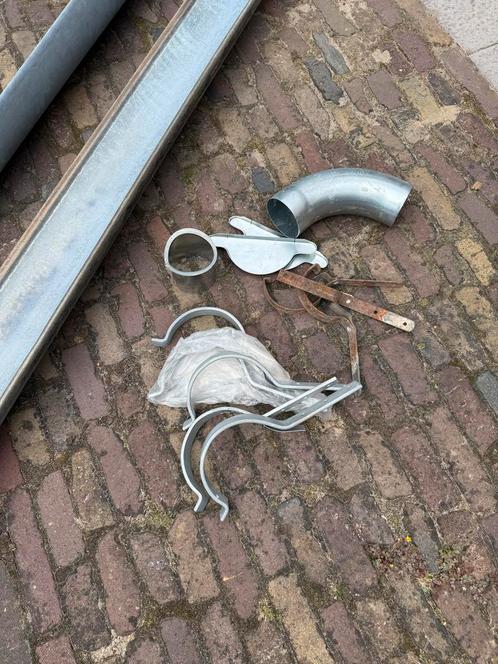 Zinken Dakgoten met Toebehoren, Doe-het-zelf en Verbouw, Buizen en Afvoer, Gebruikt, Dakgoot, Zink, 2 tot 4 meter, 80 mm of meer