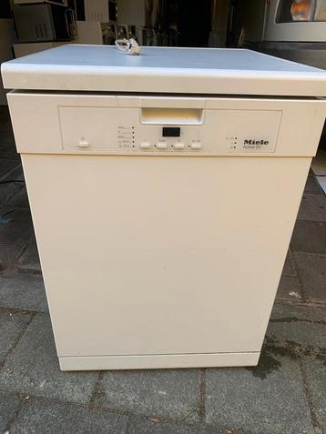 Vaatwasser Miele beschikbaar voor biedingen